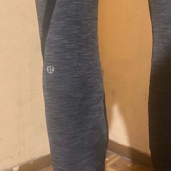 Lululemon Athletica Gray High-Waisted Leggings - Picture 3 of 11